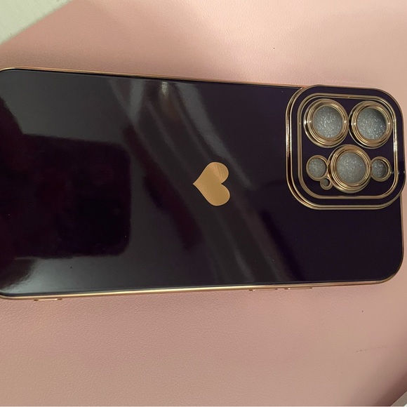 Black and Gold Smartphone Case IPhone 14 Pro Max - Picture 1 of 2